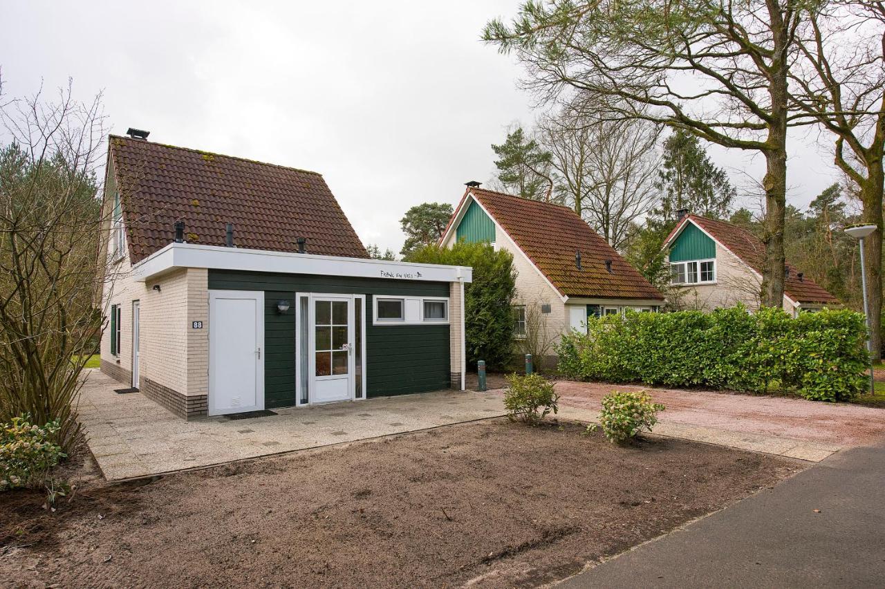 Bungalow - 6 Personen Gelegen In De Nabije Omgeving Van Avonturenpark Hellendoorn En De Prachtige Sallandse Heuvelrug En Eelerberg Exteriér fotografie